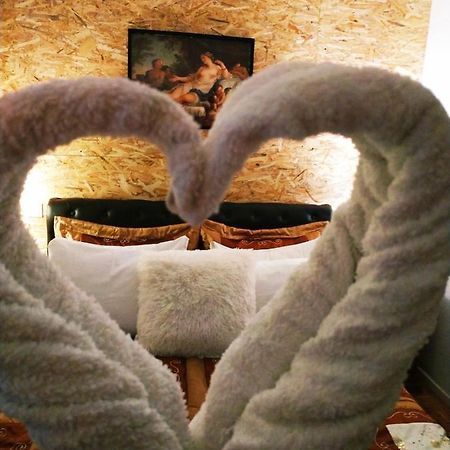 Sweet Home Corinth Luaran gambar