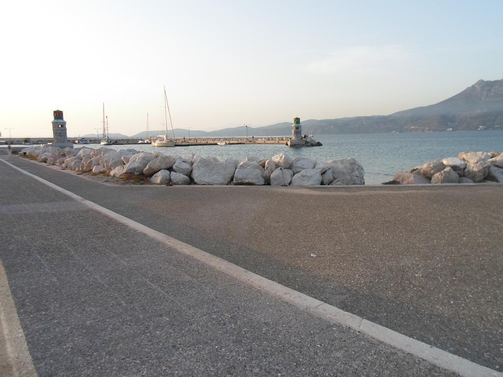 Sweet Home Corinth Luaran gambar