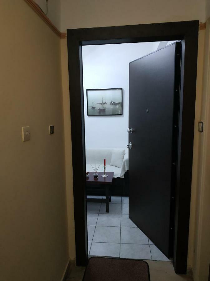 Sweet Home Corinth Luaran gambar