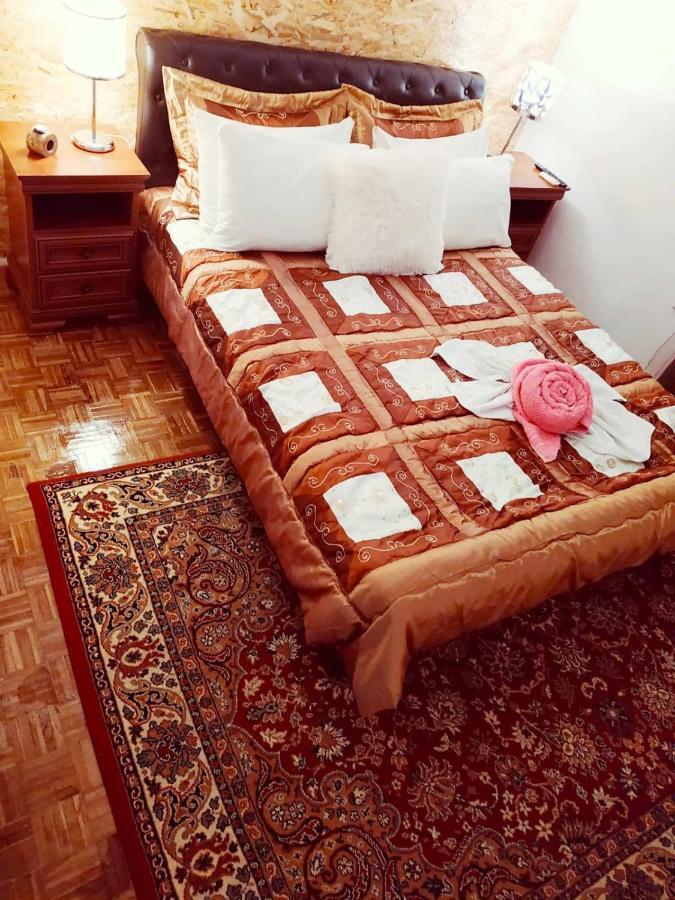 Sweet Home Corinth Luaran gambar