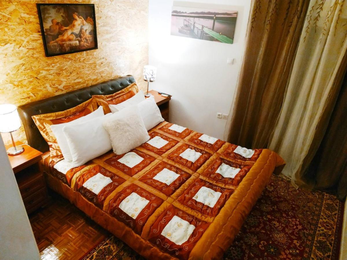 Sweet Home Corinth Luaran gambar